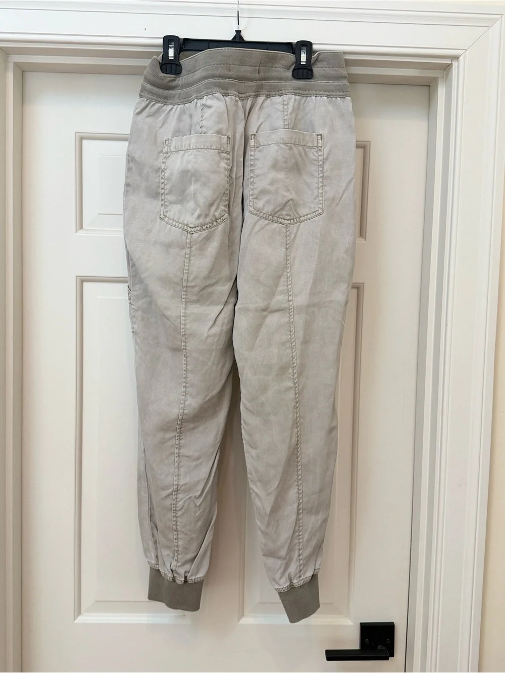 Anthropologie Nomad Joggers - Size Small - light green